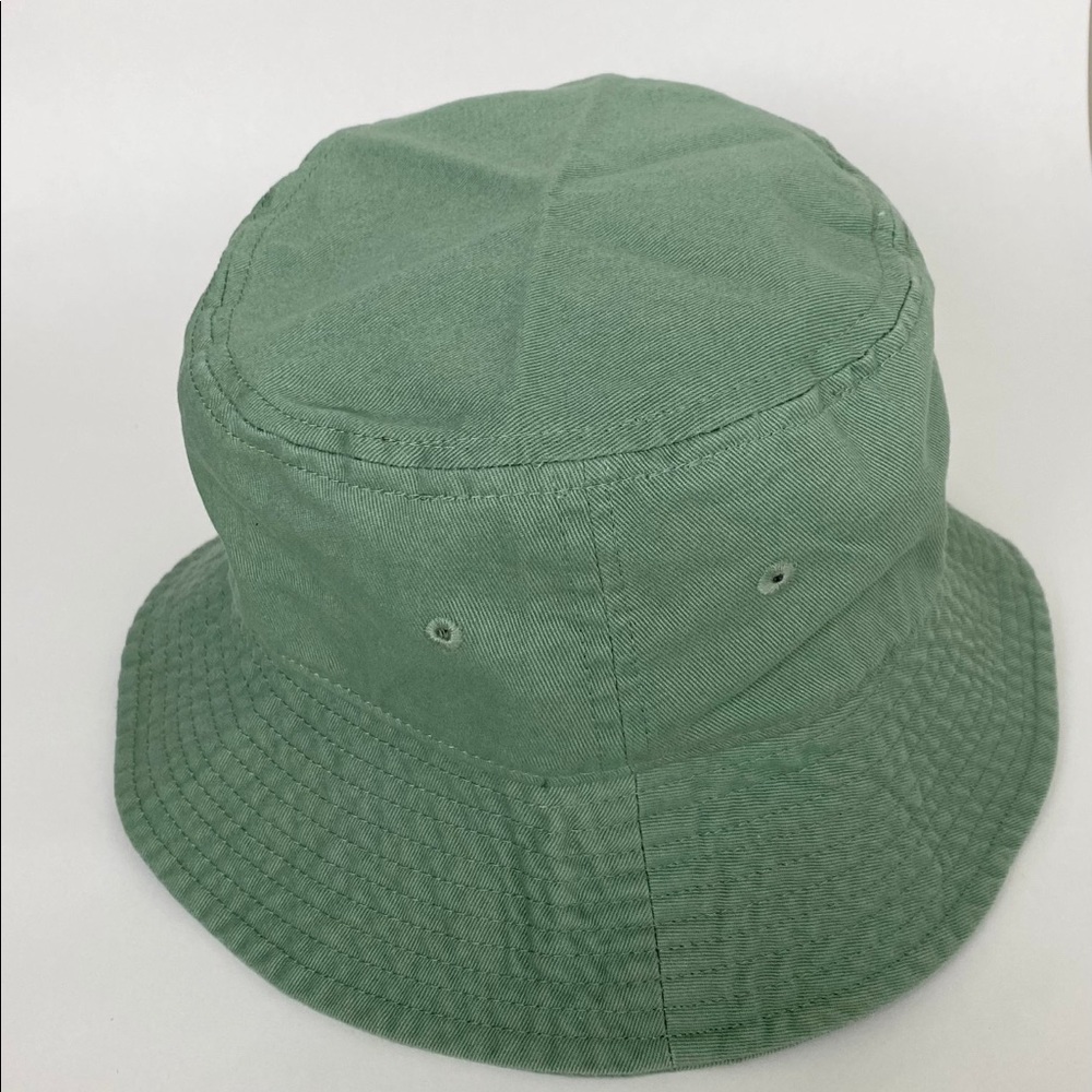 ❤️ Green bucket hat